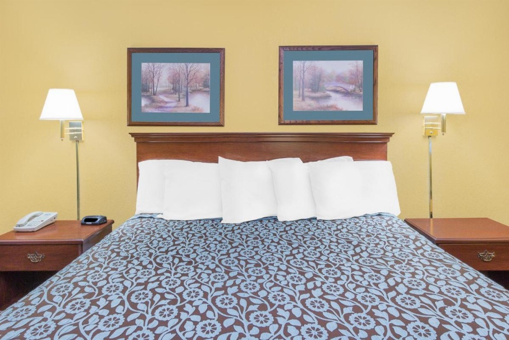 King Room - Disability Access/Non-Smoking